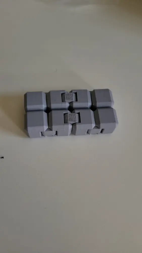 Cubo Infinito Fidget Articulado — foto 1 de 2